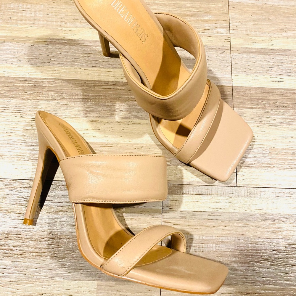 Nude Cushioned strapped heels - Picture 5 of 7